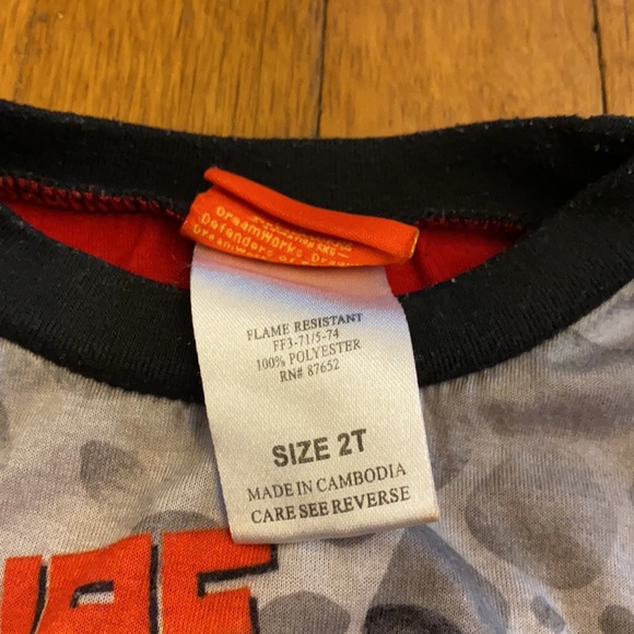 Dreamworks How to train a dragon pj set - Picture 2 of 2